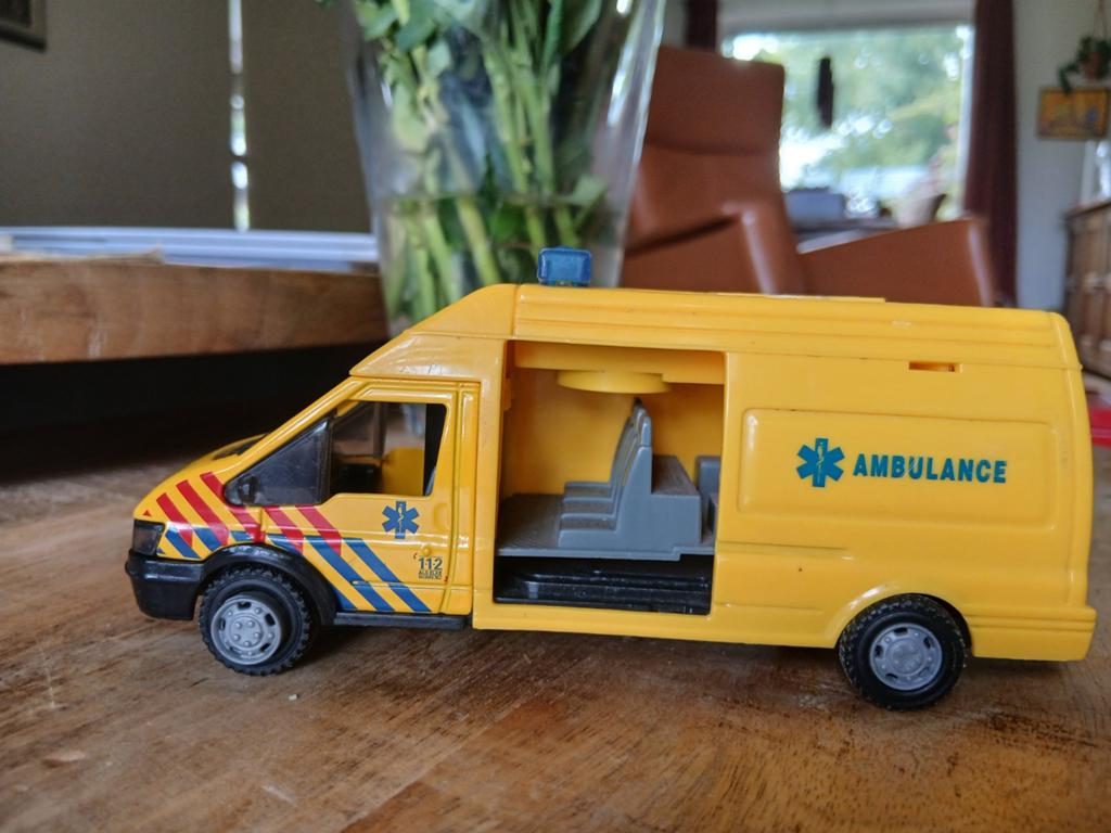 Speelgoedambulance, Ophalen of Verzenden, Zo goed als nieuw