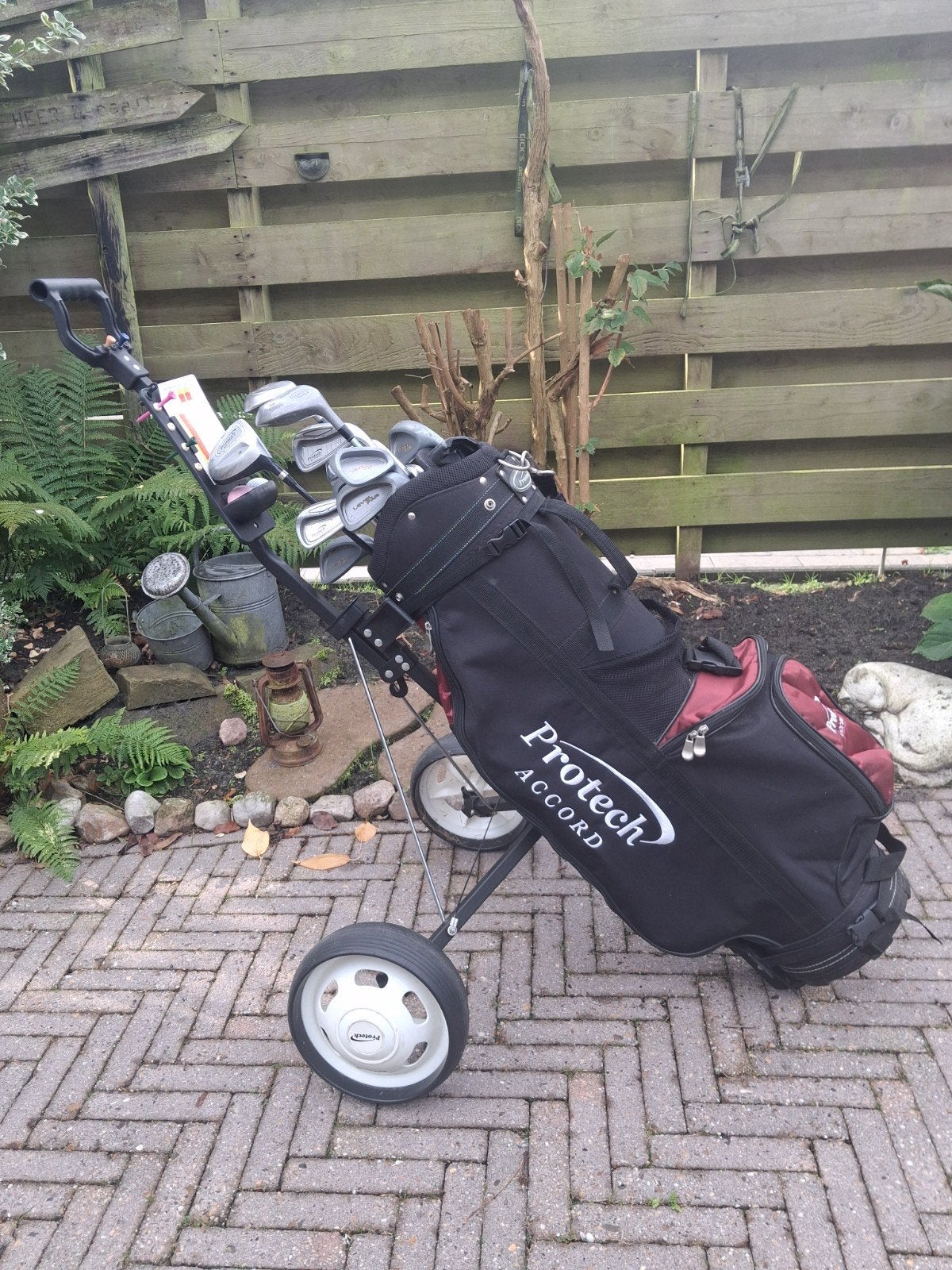 stevige golftas met trolley, Sport en Fitness, Ophalen, Gebruikt, Set