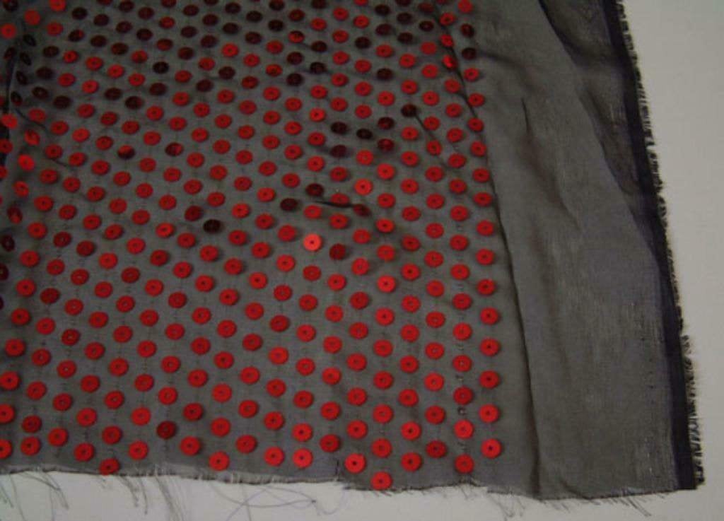 Lap Stof Knutsel Materiaal Restant met rode pailletten, Ophalen of Verzenden, Nieuw, Textiel, Knutselwerk