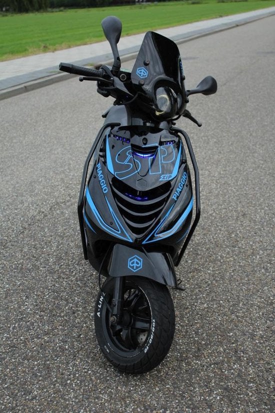 Motorisch goede, oudere gebruikte zip gezocht!, Fietsen en Brommers, Scooters | Piaggio, Ophalen of Verzenden, Zo goed als nieuw