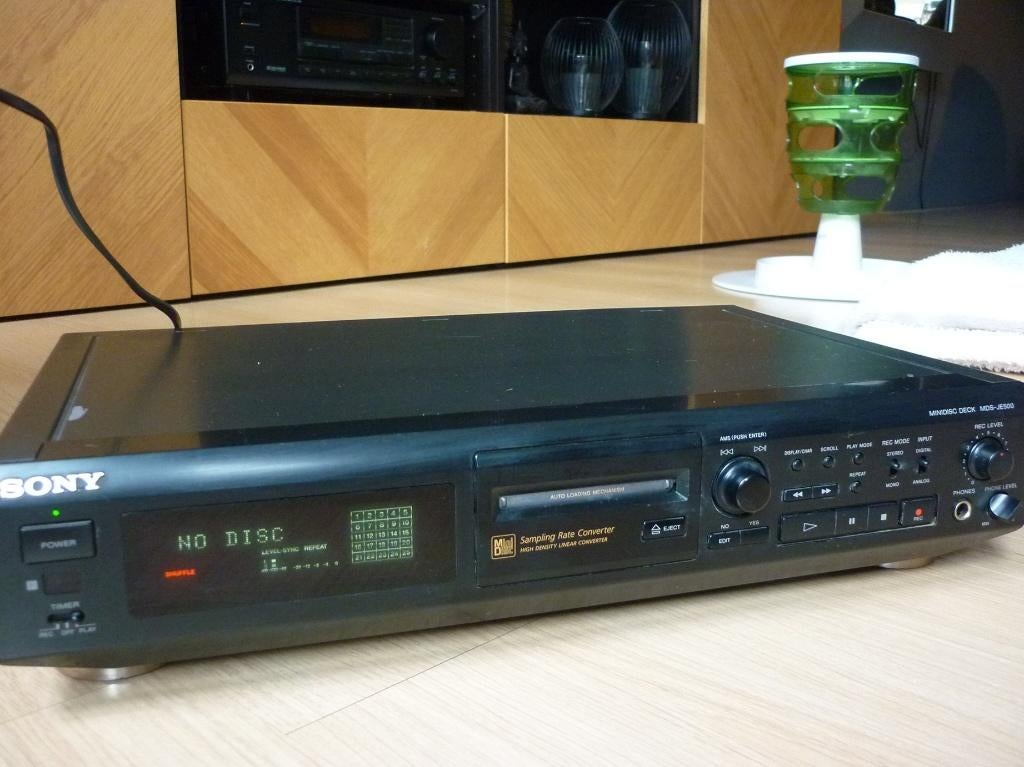 Sony MDS JE500 met werk (defect), Audio, Tv en Foto, Walkmans, Discmans en Minidiscspelers, Ophalen of Verzenden, Minidisc-speler
