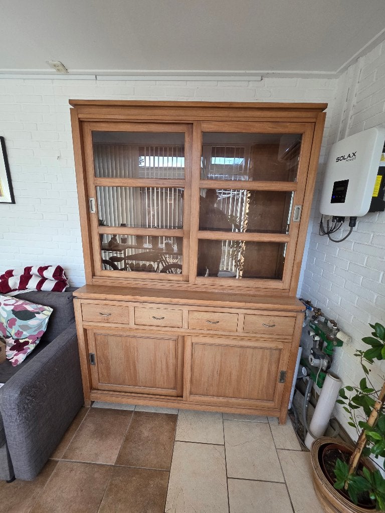 Gratis: Grote, degelijke eikenhouten buffetkast, Ophalen, Gebruikt, Eikenhout, 200 cm of meer