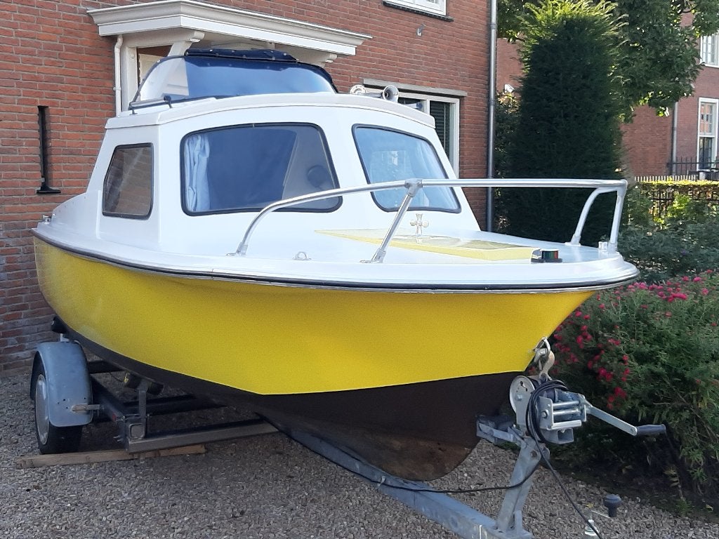 kajuitboot Shetland 535 met motor en trailer, Gebruikt, Kajuitboot, Buitenboordmotor, 10 pk