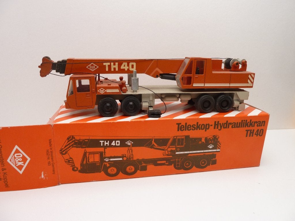 O & K  telescoopkraan  TH 40  '' NZG Modelle '', Ophalen of Verzenden, Gebruikt, Hijskraan, Tractor of Landbouw, NZG