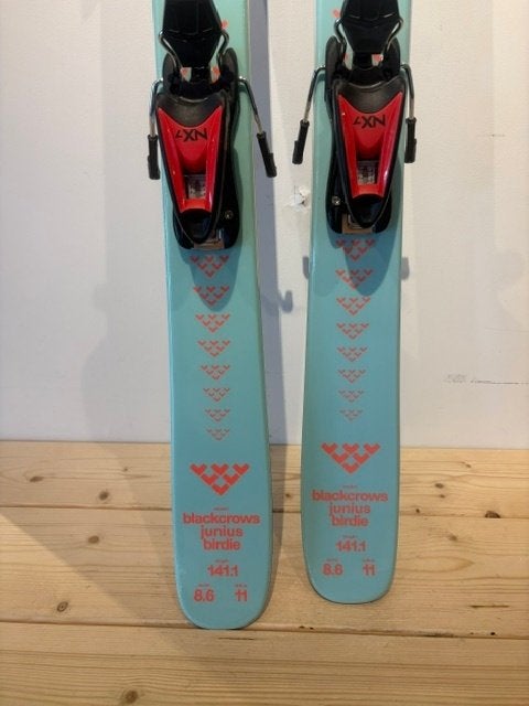 Black Crows Junius Birdie Kinder Freestyle ski's lengte 141, Sport en Fitness, Overige merken, 100 tot 140 cm, Ophalen of Verzenden
