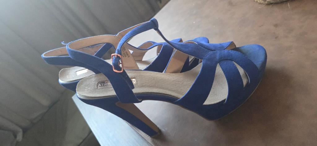 Blauwe suède hakken van Atmosphere, Atmosphere, Blauw, Ophalen of Verzenden, Schoenen met hoge hakken