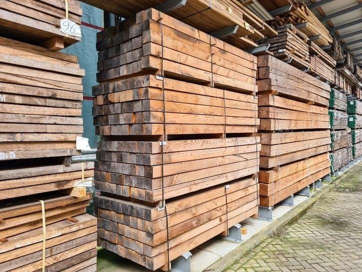 Lariks palen | OUTLET | 15x15x cm | 4  meter | OP = OP, Tuin en Terras, Palen, Balken en Planken, Ophalen, Nieuw, 250 cm of meer