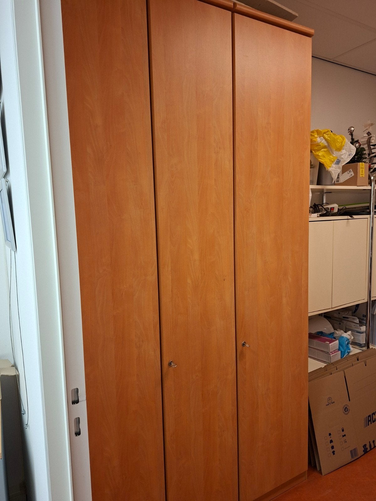 Gratis kast afmetingen ca H243, B131 D064, Ophalen, Gebruikt, 25 tot 50 cm