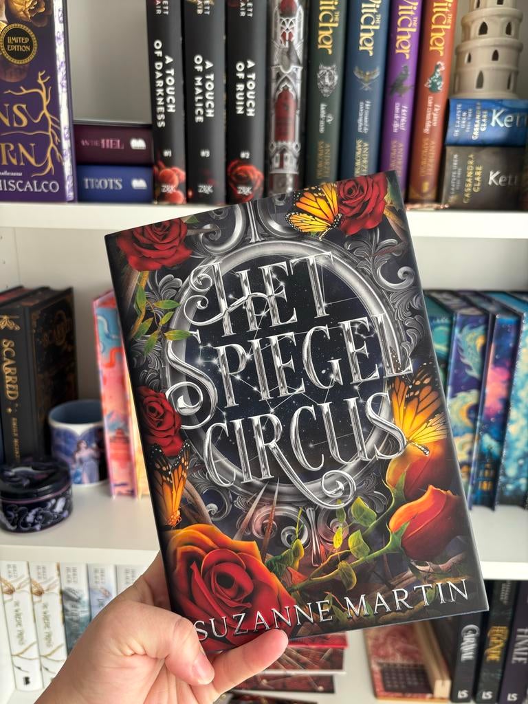 Het Spiegelcircus - Suzanne Martin (special edition), Boeken, Fantasy, Ophalen of Verzenden, Zo goed als nieuw