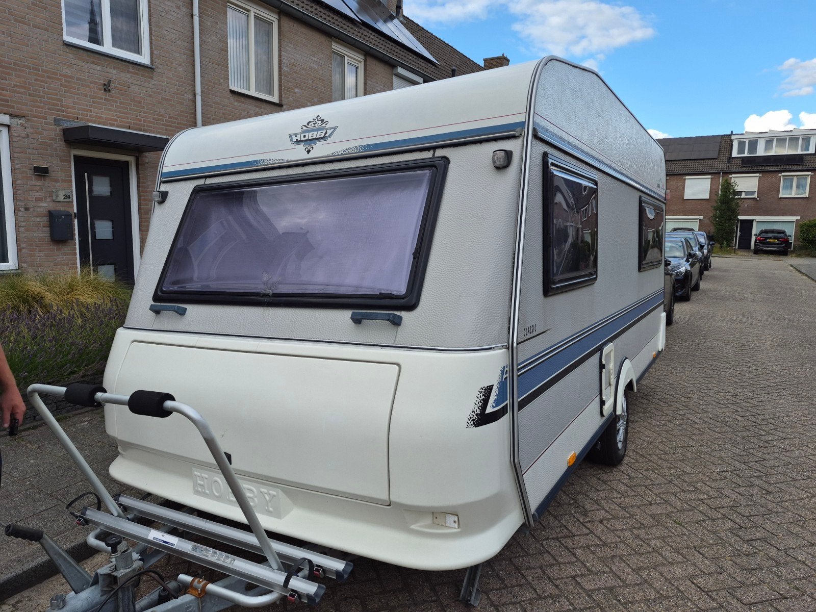 Hobby Classic Caravan met Dorema voortent en luifel, Caravans en Kamperen, Caravans, Koelkast, Rondzit, Hobby, Dwarsbed