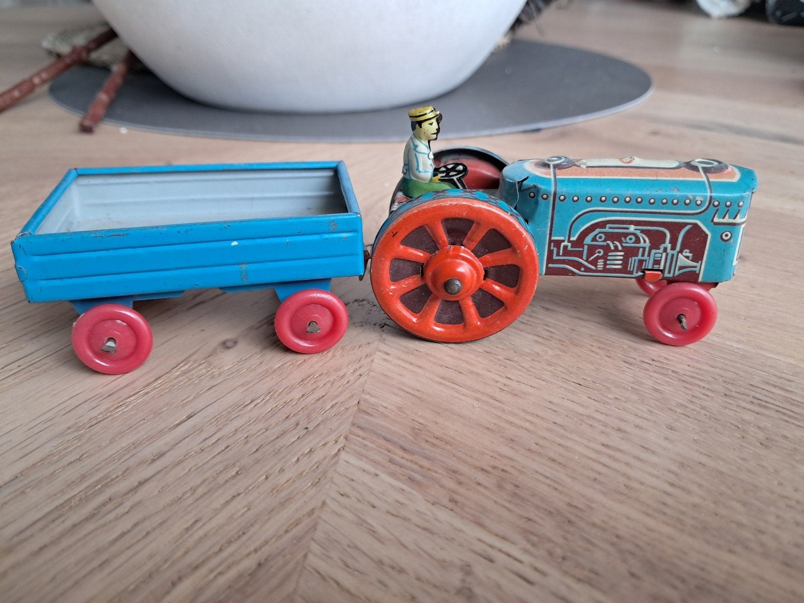 blikken tractor met kar, Ophalen