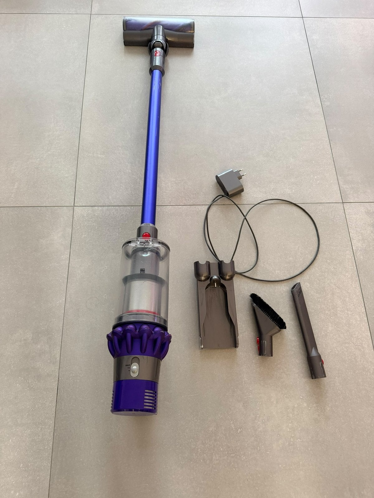 Foto 3 van Dyson V10 Animal – compleet met accessoires en oplader