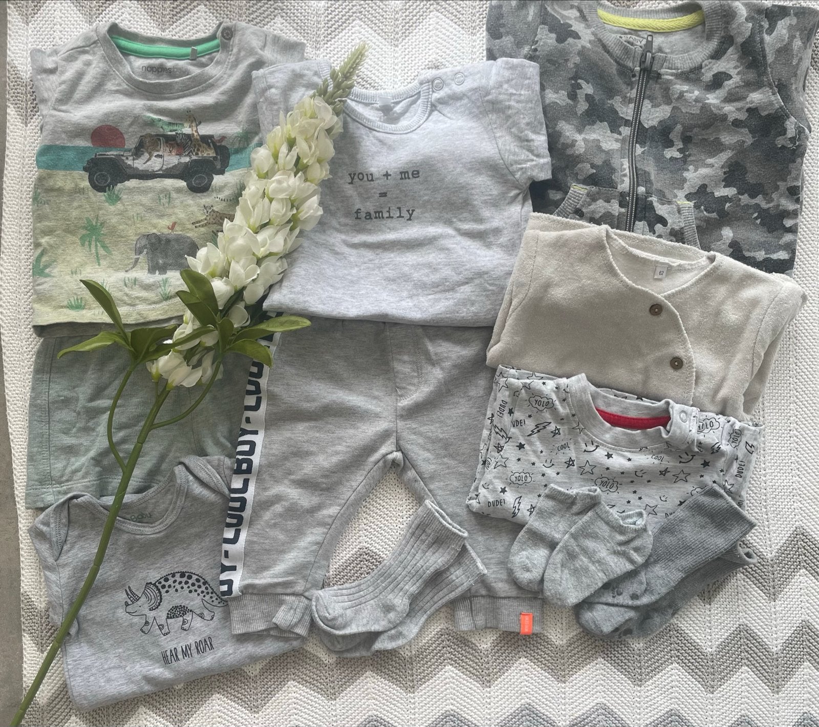 Leuk grijs 12-delig baby herfstkleding pakket, maatje 62, Ophalen of Verzenden, Gebruikt, Maat 62