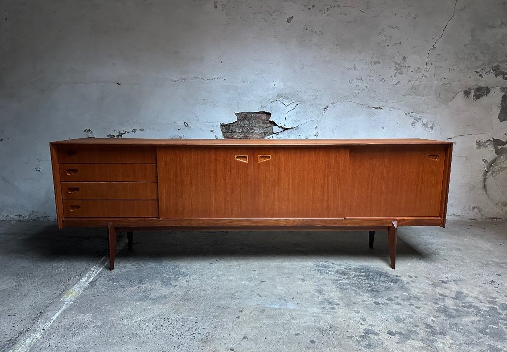 Vintage dressoir Oswald Vermaercke V-Form Belgisch design, Ophalen, Zo goed als nieuw, 200 cm of meer, Met deur(en)