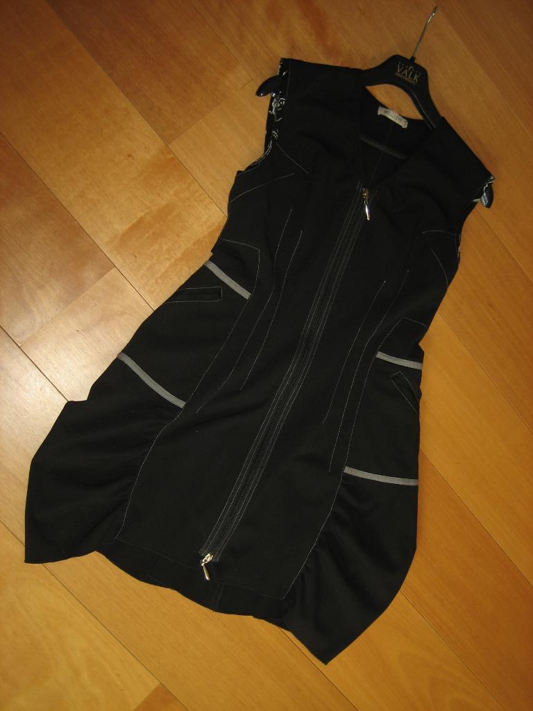 Enig zwart jurkje, tuniek of overgooier WE LOVE 38 snazzeys, Kleding | Dames, Maat 38/40 (M), We...Love, Verzenden, Zwart
