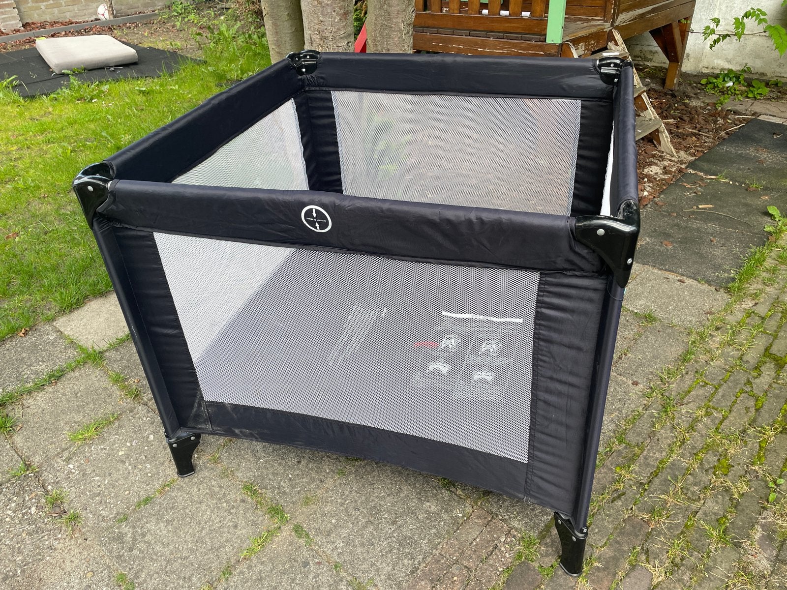 Zwart opvouwbaar campingbedje/box -> IDEAAL!, Ophalen, Gebruikt, Vierkant, Boxkleed