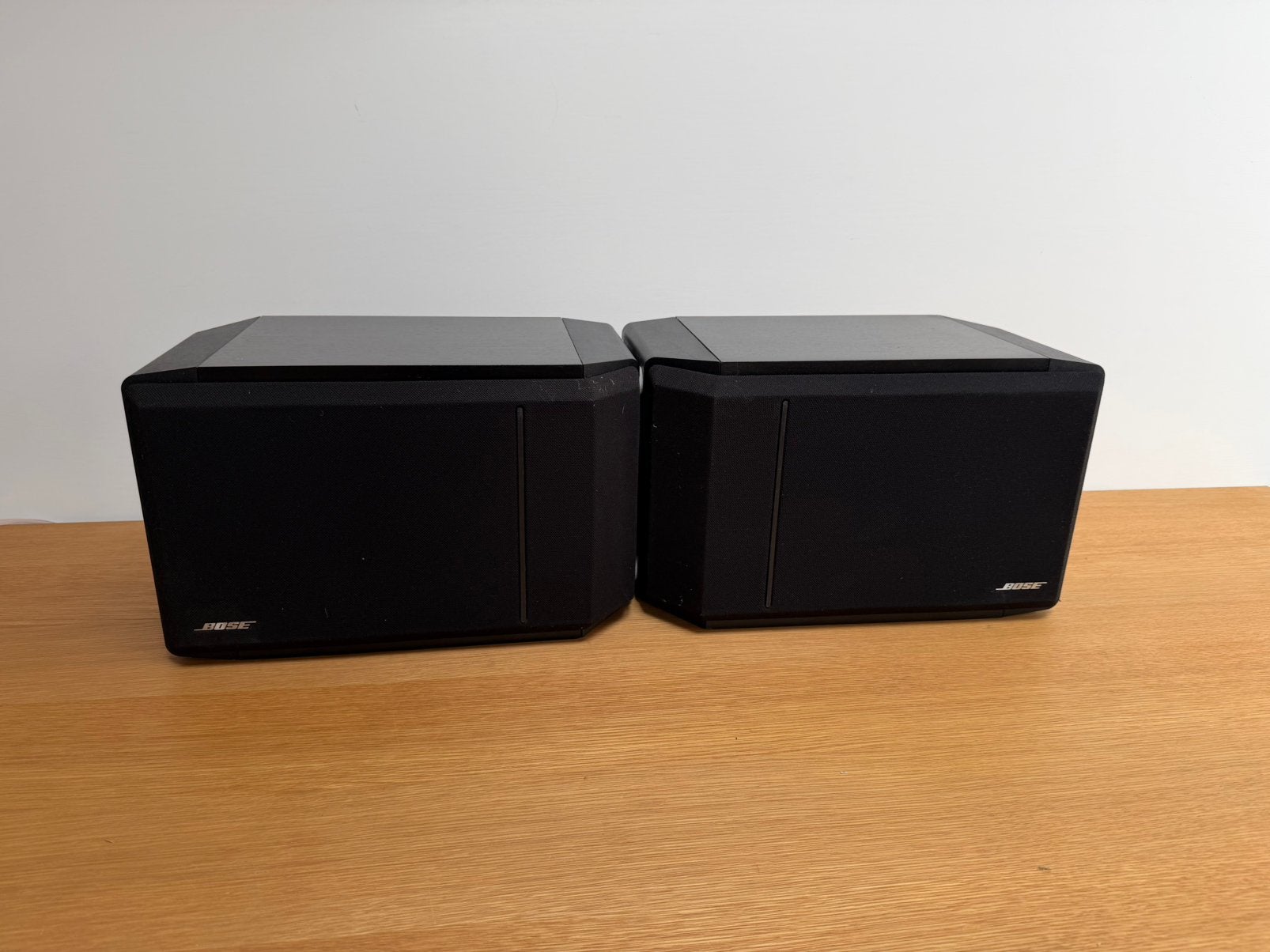 2x Bose 301 serie 5 luidsprekers / speakers zwart, 150 watt of meer, Stereo speakers, Ophalen of Verzenden, Zo goed als nieuw