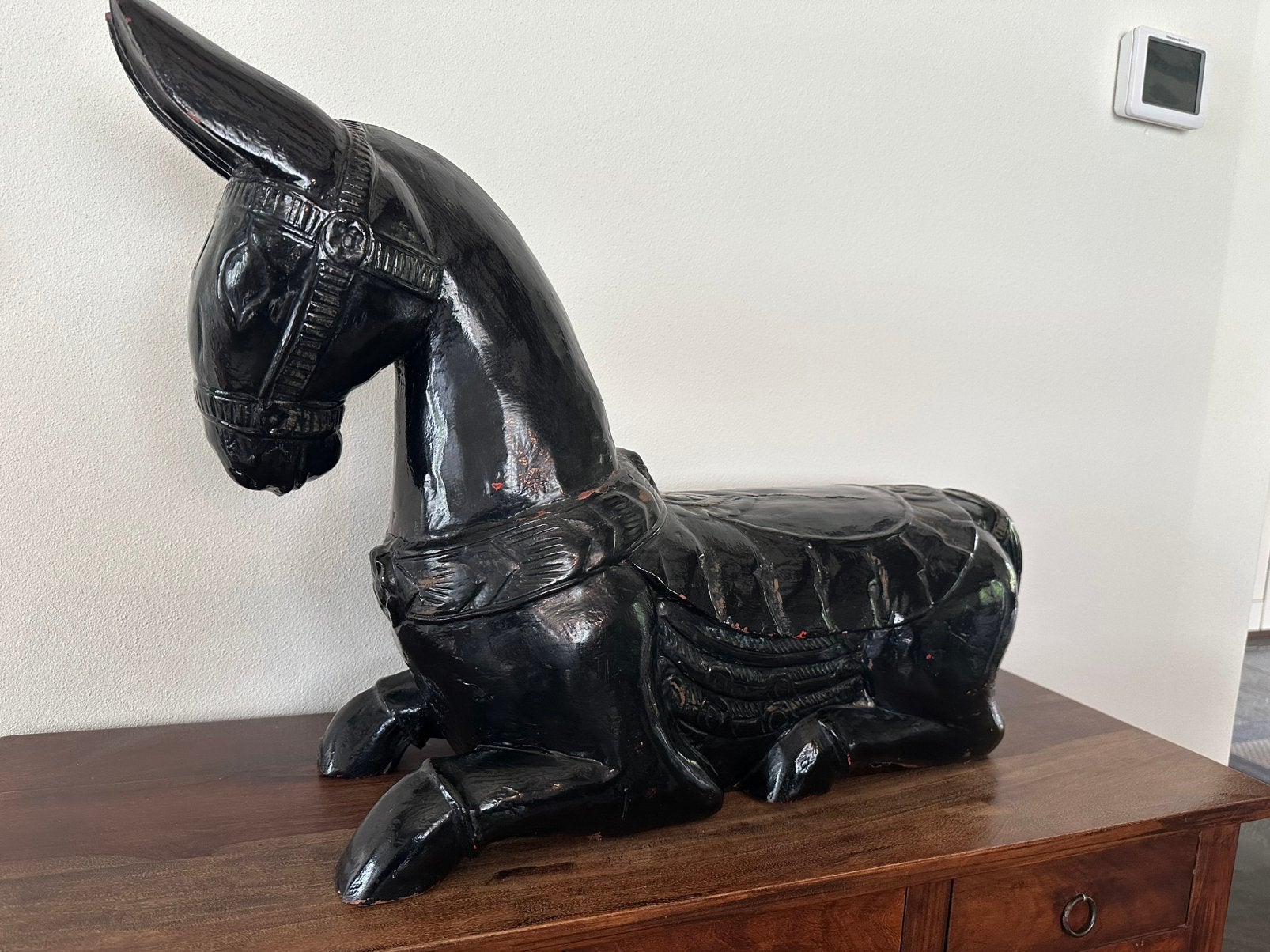 Prachtig handgesneden houten paard. ( Ezel ), Ophalen, Houtsnijwerk, 50 - 100 cm, Zwart
