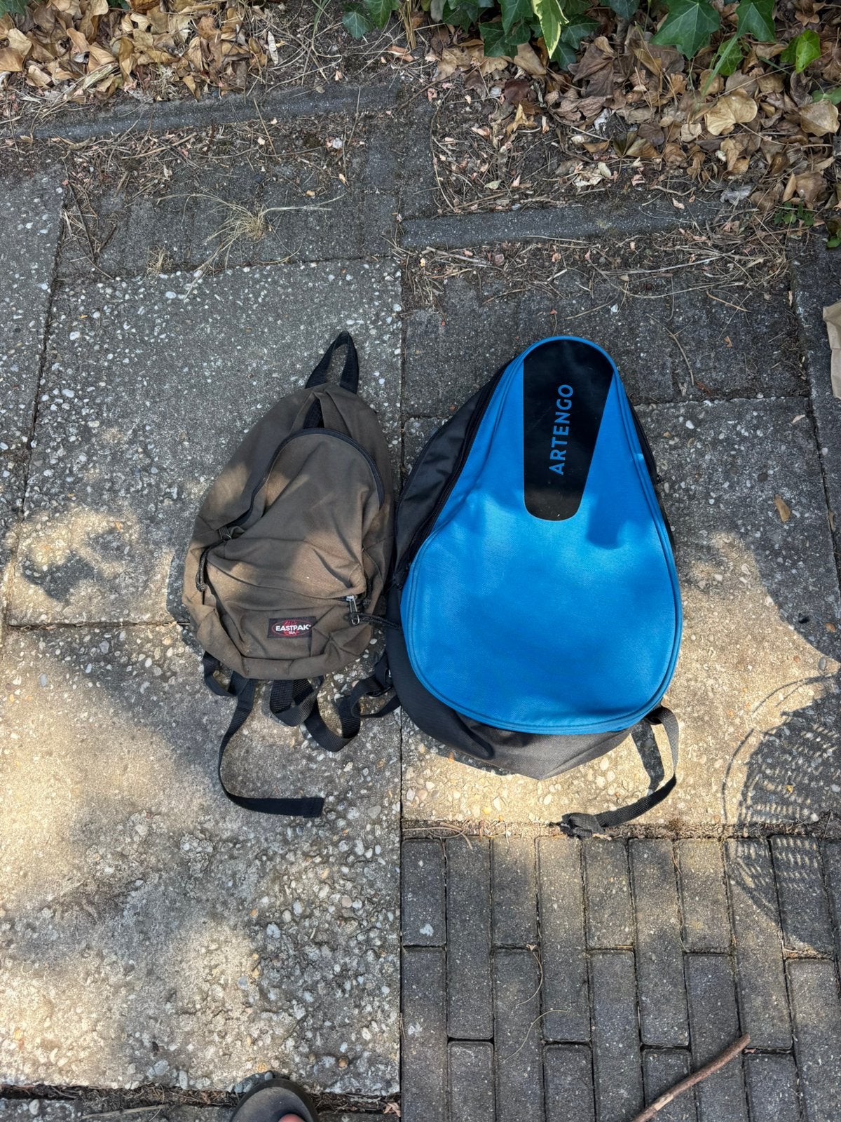 Padel rugzak en regzakje van eastpak, Ophalen, Zo goed als nieuw