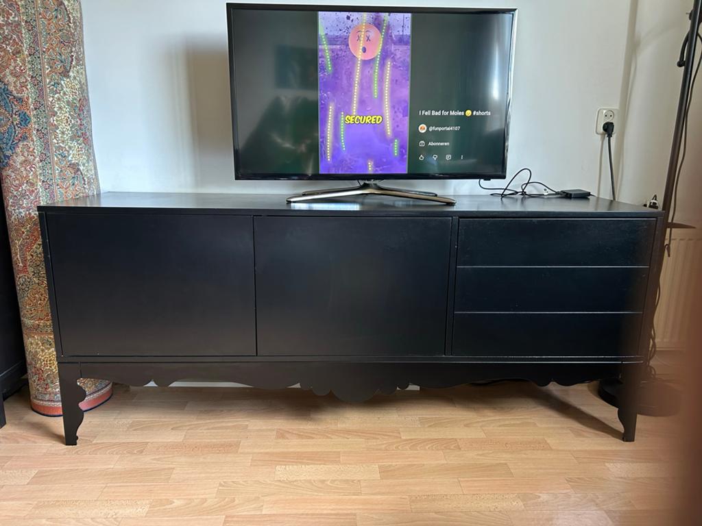 Ikea Trollsta dressoir - Zwart, Huis en Inrichting, Kasten | Dressoirs, Gebruikt, 100 tot 150 cm, 25 tot 50 cm, Met lade(s), Ophalen