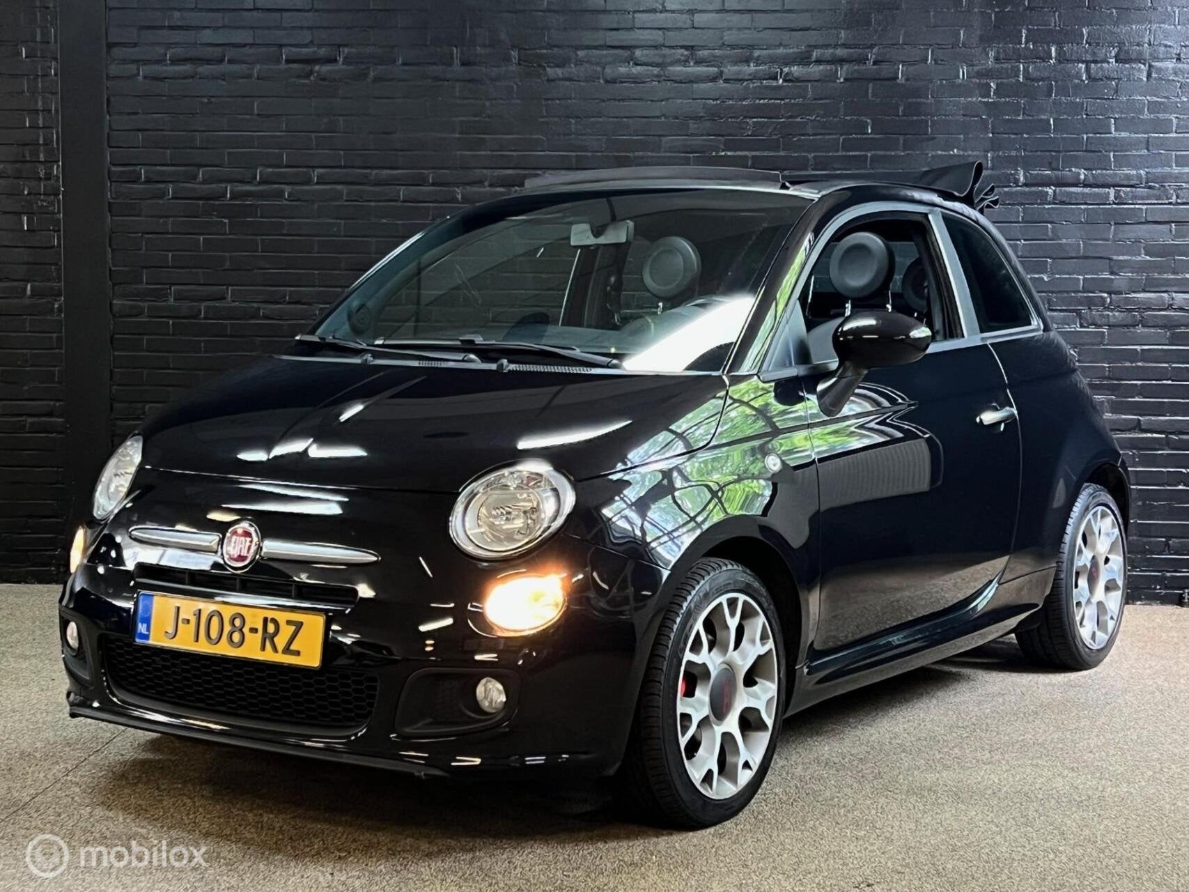 Fiat 500C Sport 105 pk Cabrio | Leder | Airco | PDC |, Voorwielaandrijving, Cabriolet, Zwart, Handgeschakeld