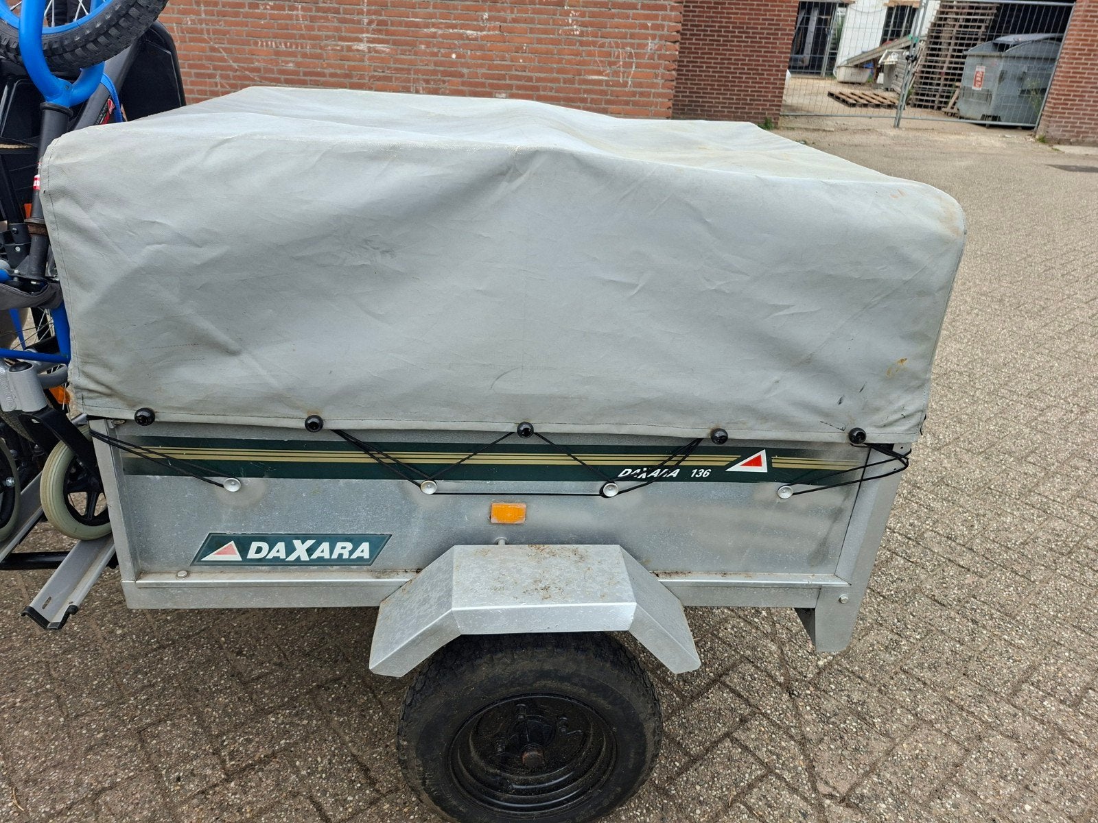Daxara 136 aanhangwagen met bakmaat 120x100, Ophalen