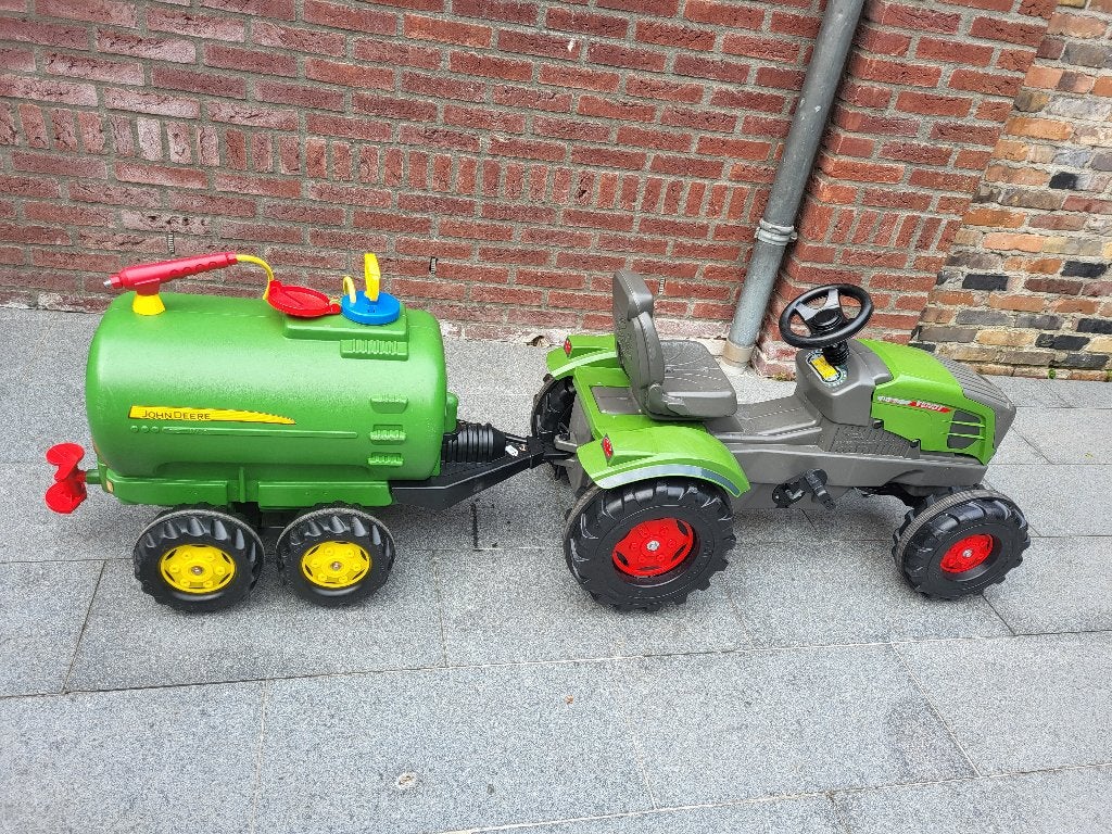 Als nieuw! Rolly Toys traptractor giertank Fendt John Deere, Ophalen, Zo goed als nieuw