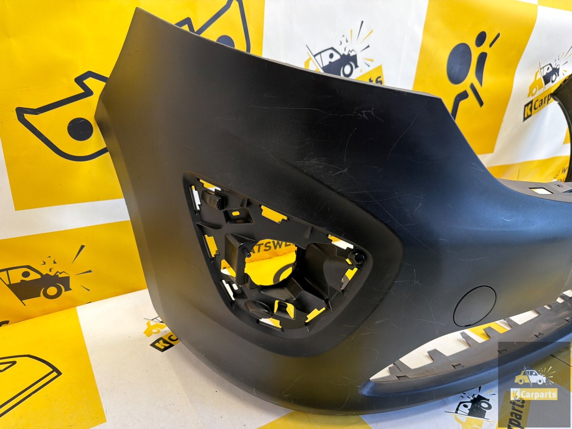 Renault Trafic opel Vivaro Voorbumper 620228716R, Auto-onderdelen, Carrosserie en Plaatwerk, Renault Group, Gebruikt, Contact.group@renault.com