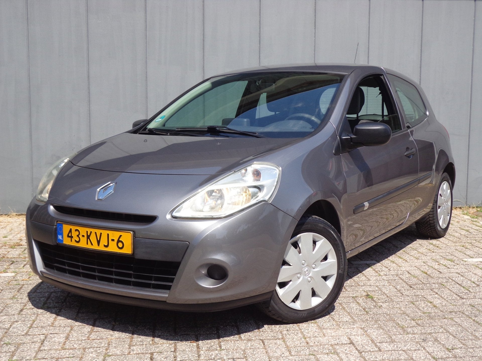 Renault Clio 1.2 TCe Special Line 2 eig,Onderhoudsboekje, Voorwielaandrijving, 4 cilinders, Alcantara, 49 €/maand
