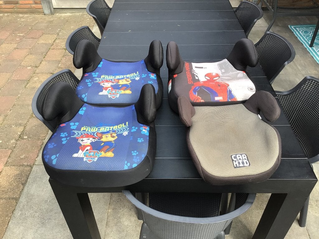 4 Kinderzitjes/zitverhogers: Paw Patrol, Spiderman en grijs, 15 t/m 36 kg, Ophalen, Overige merken, Gebruikt