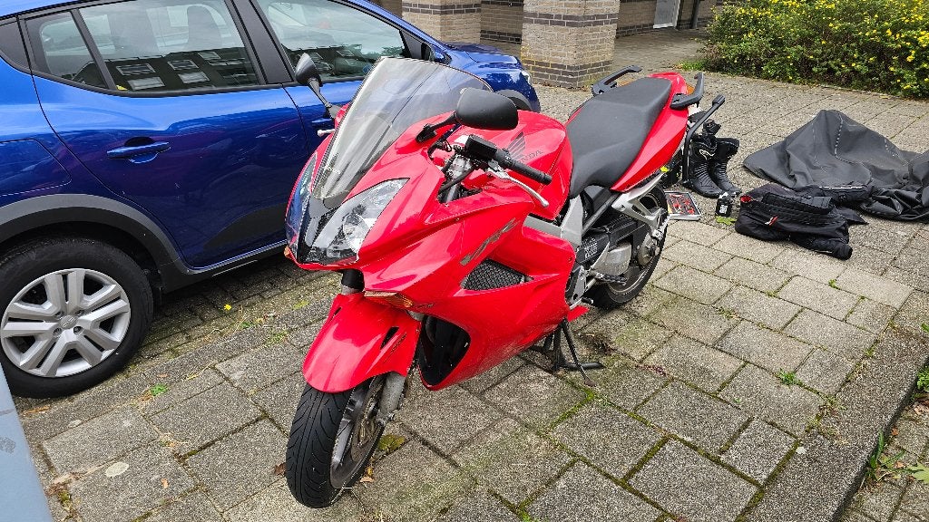 Honda VFR800 VTEC uit 2005, 4 cilinders, Motorrijbewijs A, Gebruikt, Meer dan 35 kW
