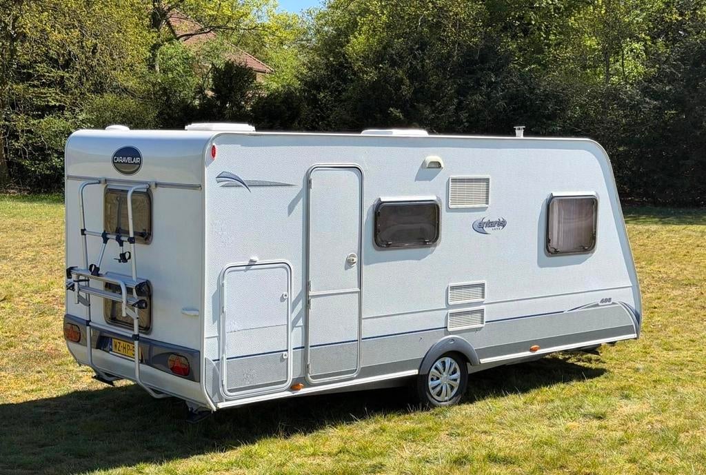 Caravelair 486 STAPELBED/Voortentluifel/2X Fietsdra/TOPSTAAT, 750 - 1000 kg, Particulier, 6 tot 7 meter, Tot en met 6