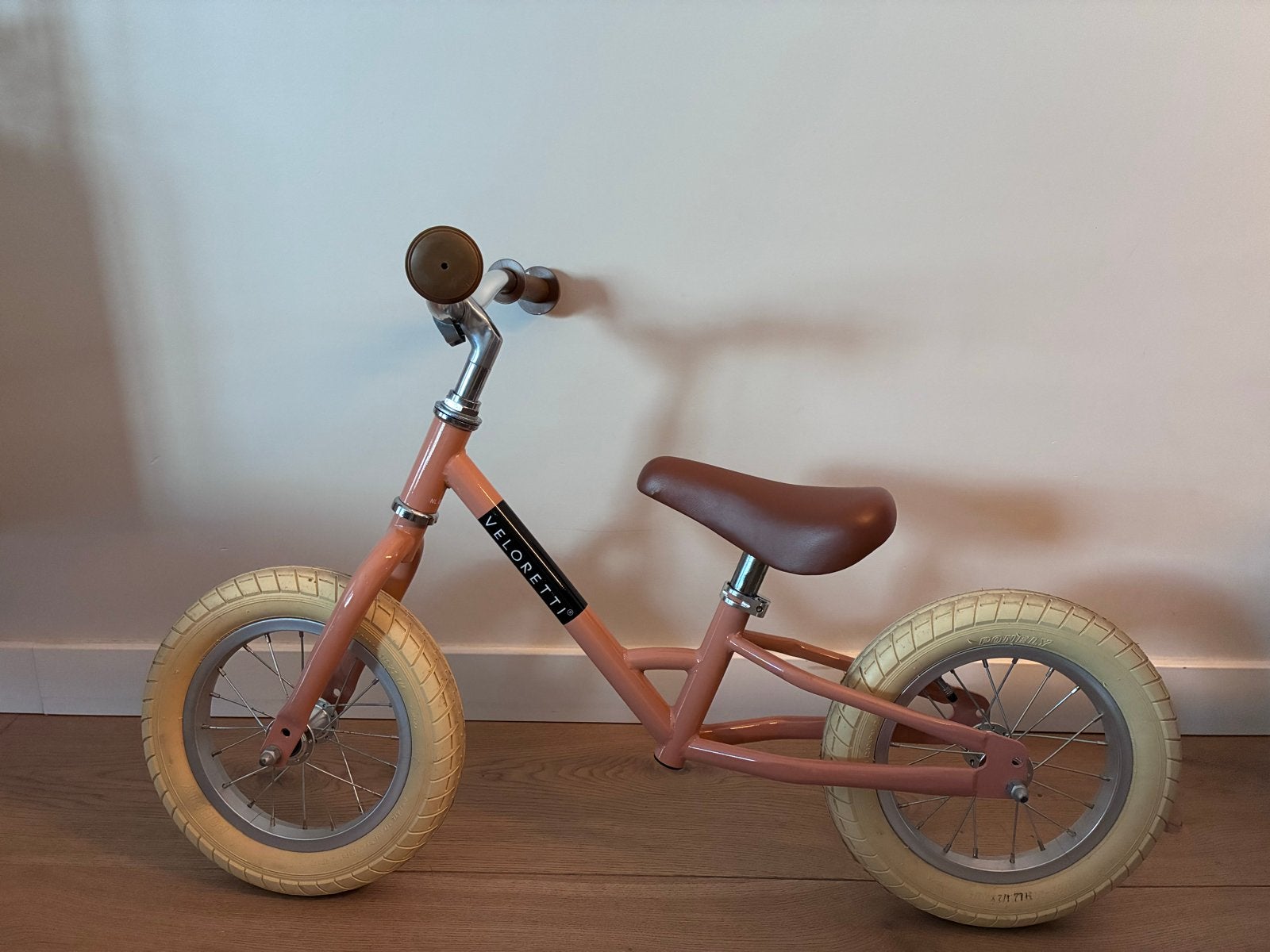 Veloretti loopfiets - Roze, Ophalen, Zo goed als nieuw, Minder dan 16 inch