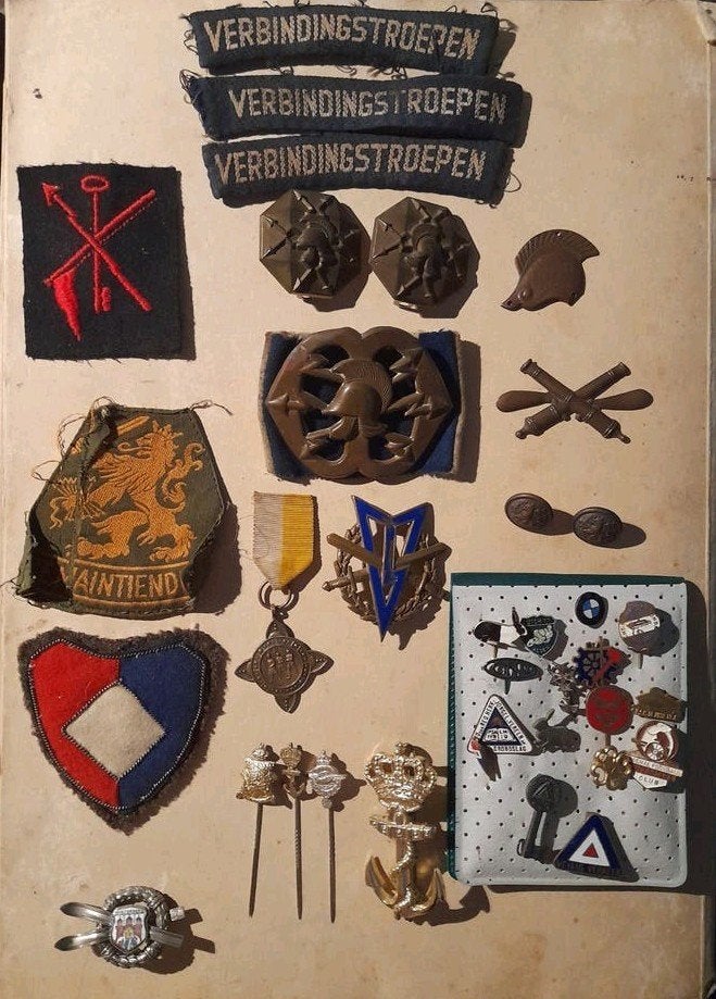 Verzameling Militaire Emblemen, Medailles en Insignes, Verzamelen, Ophalen of Verzenden, Landmacht, Embleem of Badge