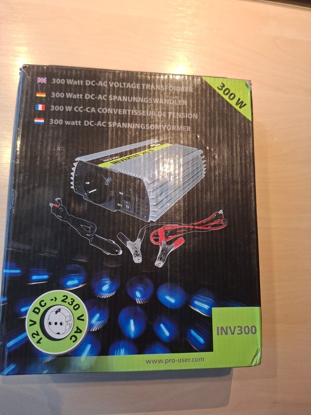 Pro-User 300W DC-AC Omvormer 12V naar 230V, Ophalen, Gebruikt, Universele onderdelen
