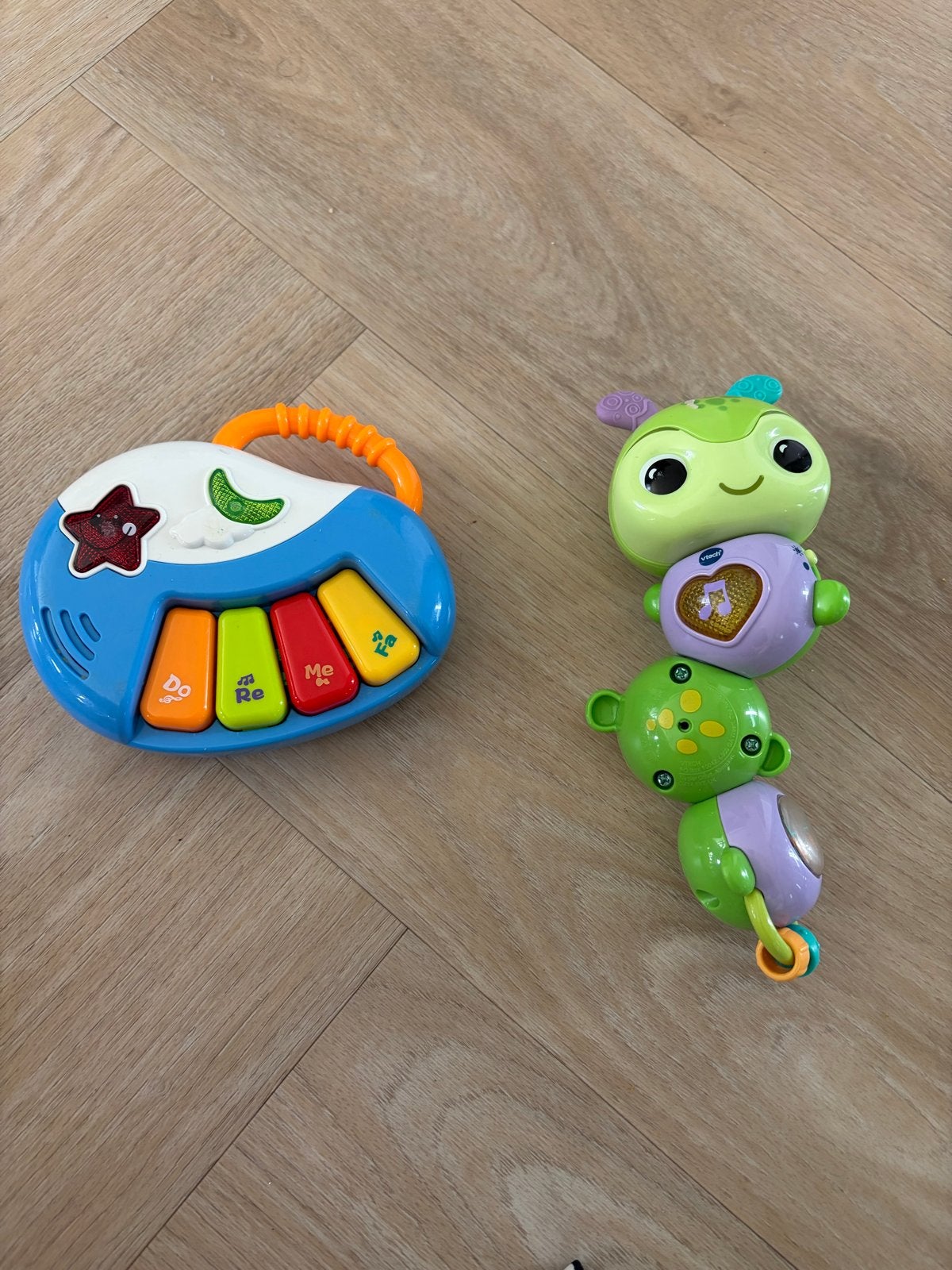 Vtech wurm speelgoed en ander muziekdoosje, Ophalen of Verzenden, Gebruikt, Overige typen, Met geluid