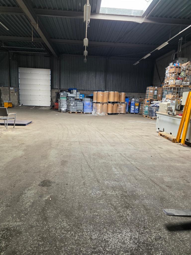 Magazijn / opslagruimte / bedrijfsterrein te huur in Lelysta, Koop, Bedrijfsruimte