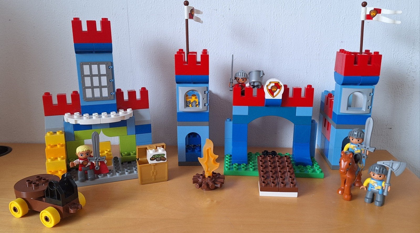 Duplo Groot Koningskasteel, Gebruikt, Ophalen of Verzenden, Compleet, Duplo