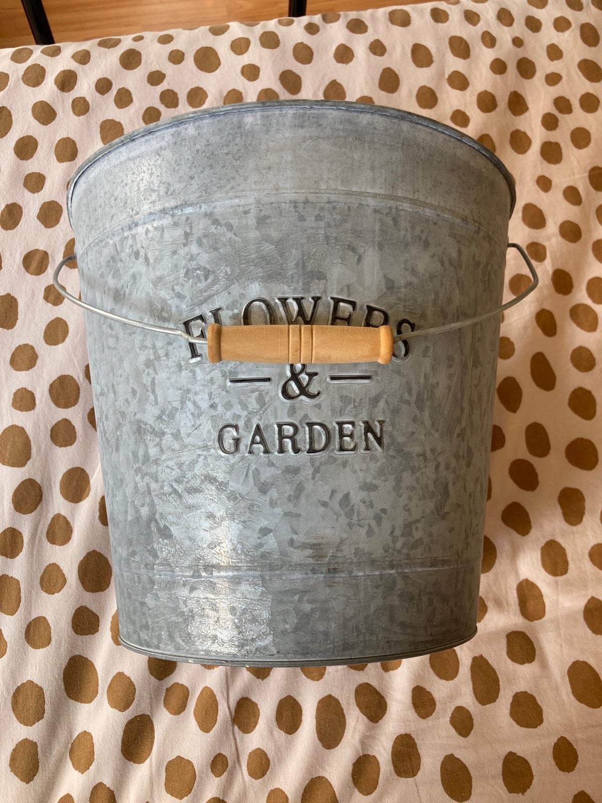 Metalen Bloempot, Tuin en Terras, Bloempotten, 25 tot 40 cm, Gebruikt, Rond, Ophalen of Verzenden