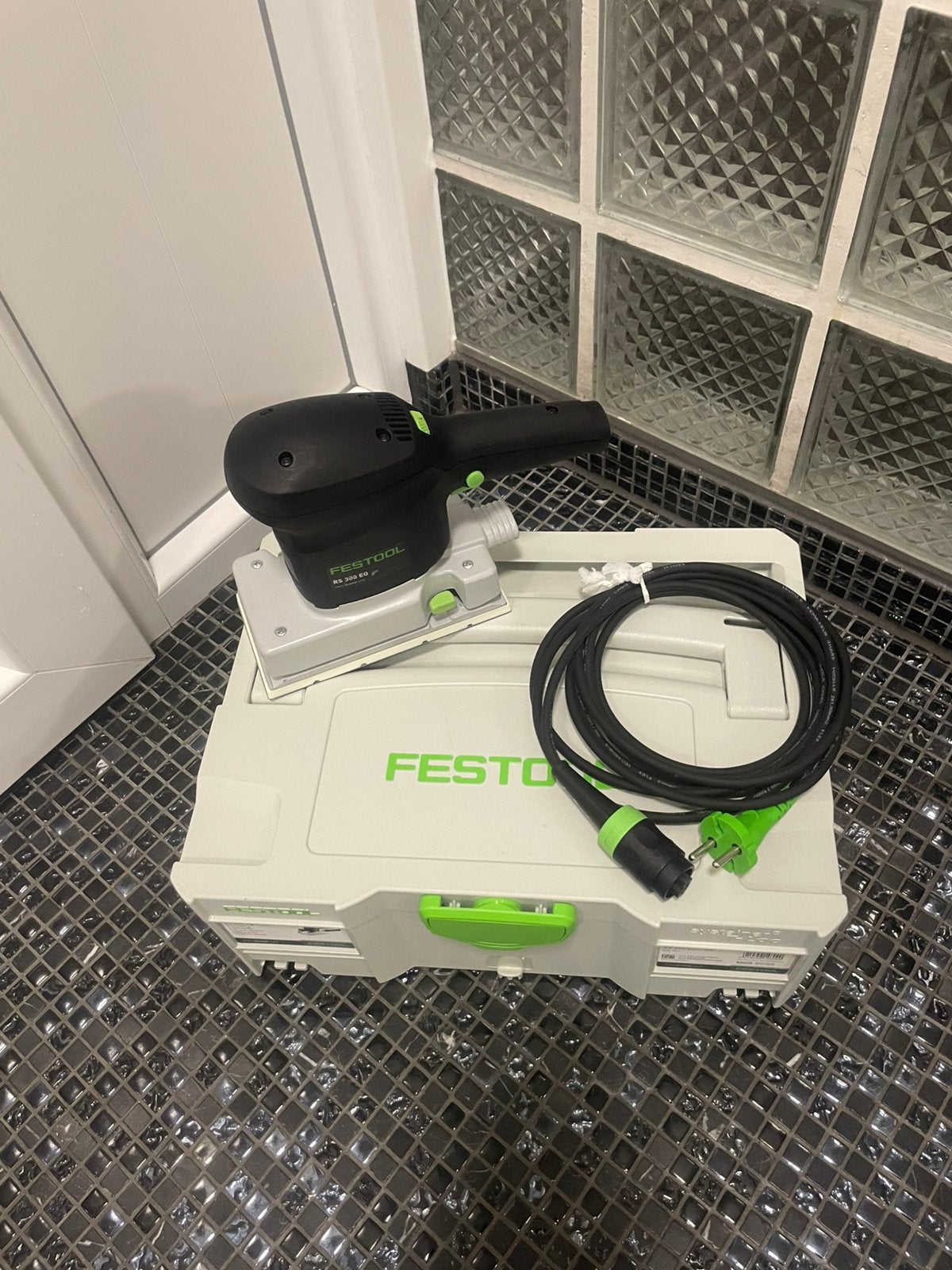 Festool RS 300 EQ Vlakschuurmachine., Ophalen of Verzenden, Zo goed als nieuw, Minder dan 600 watt, Vlakschuurmachine