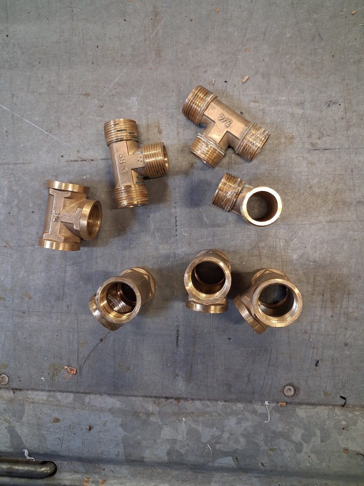 Diverse messing koppelingen en T-stukken, Ophalen, Bochten, Gebruikt, Aluminium