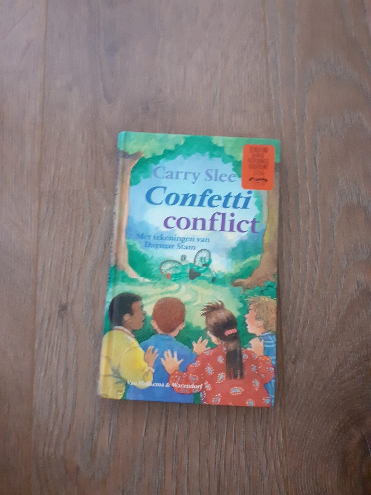 Confetti conflict, Ophalen of Verzenden, Zo goed als nieuw