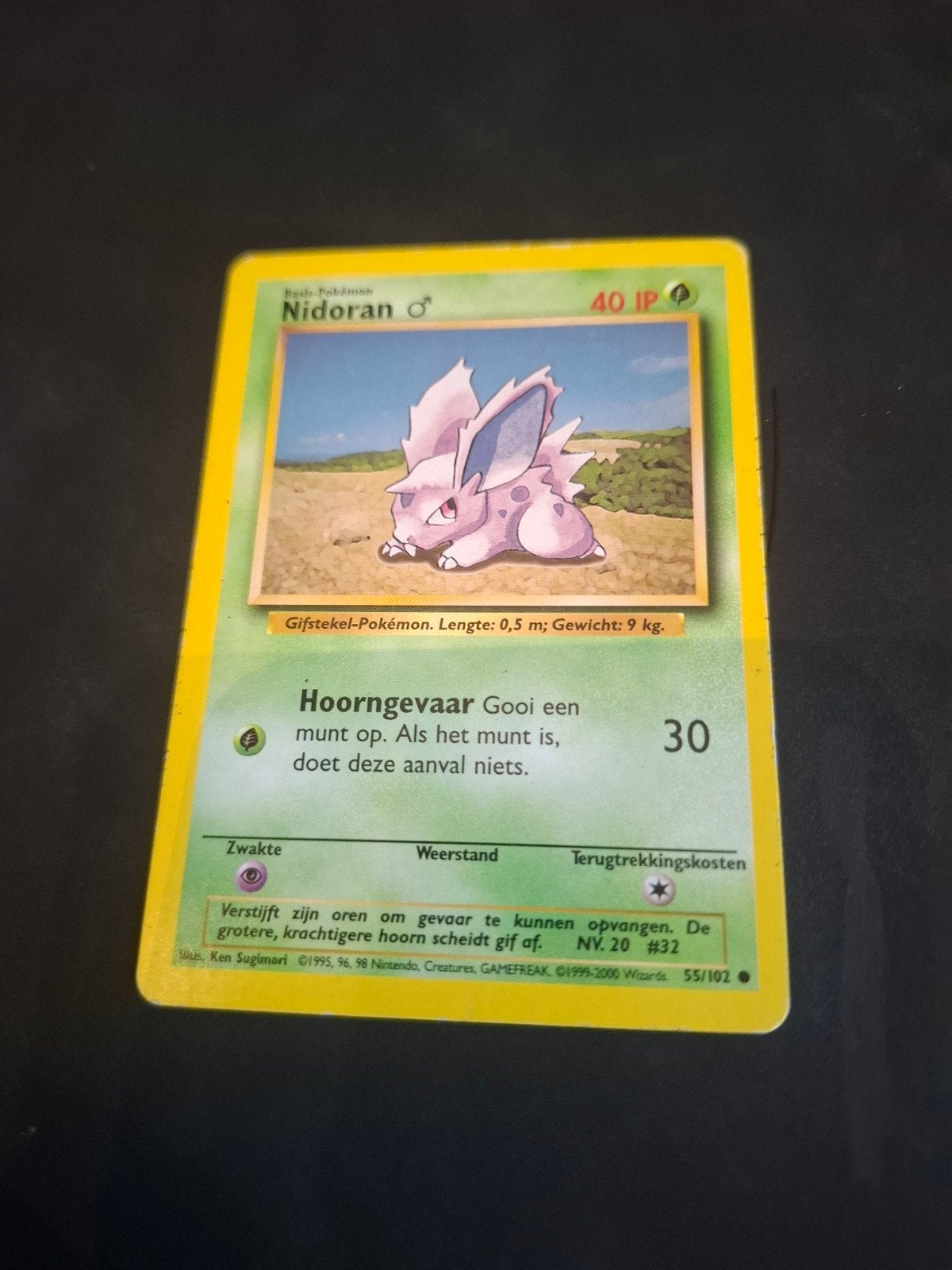 Nidoran Pokémon Kaart - Basis Set 55/102, Hobby en Vrije tijd, Verzamelkaartspellen | Pokémon, Ophalen of Verzenden, Gebruikt