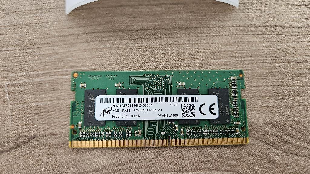 Micron MTA4ATF51264HZ-2G3B1, Ophalen, Gebruikt, DDR4, Laptop