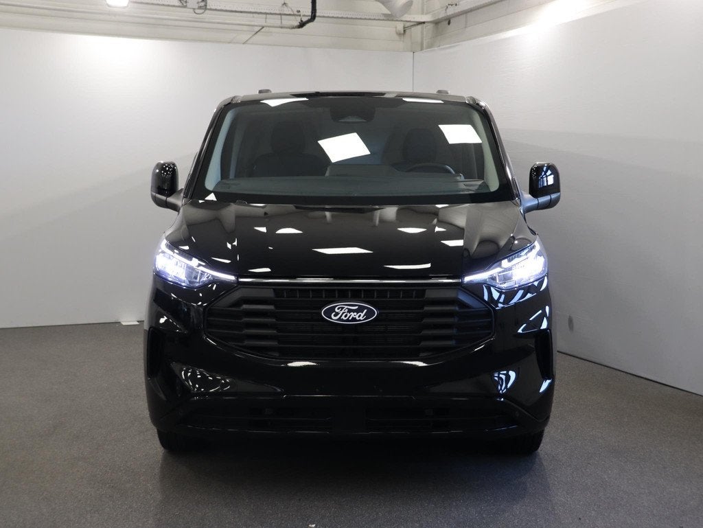 Ford Transit Custom 300 2.0 L2H1 Limited Leveren uit VOORRAA, Voorwielaandrijving, 12 maanden, Euro 6, 4 cilinders