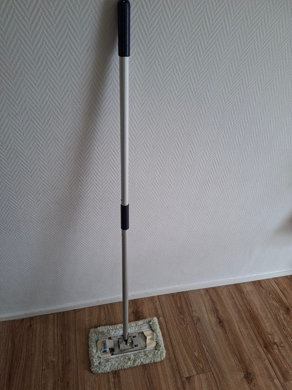 Ha-Ra ijzeren dweilstok met doek, Huis en Inrichting, Ophalen of Verzenden, Mop of Dweil