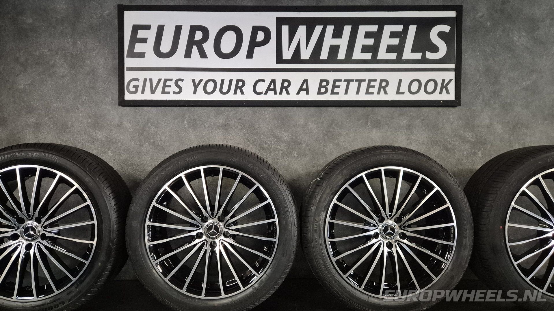 19 inch Mercedes velgen Vito W639 W447 zomerbanden 245 45, Auto-onderdelen, Banden en Velgen, 19 inch, -, -, Banden en Velgen