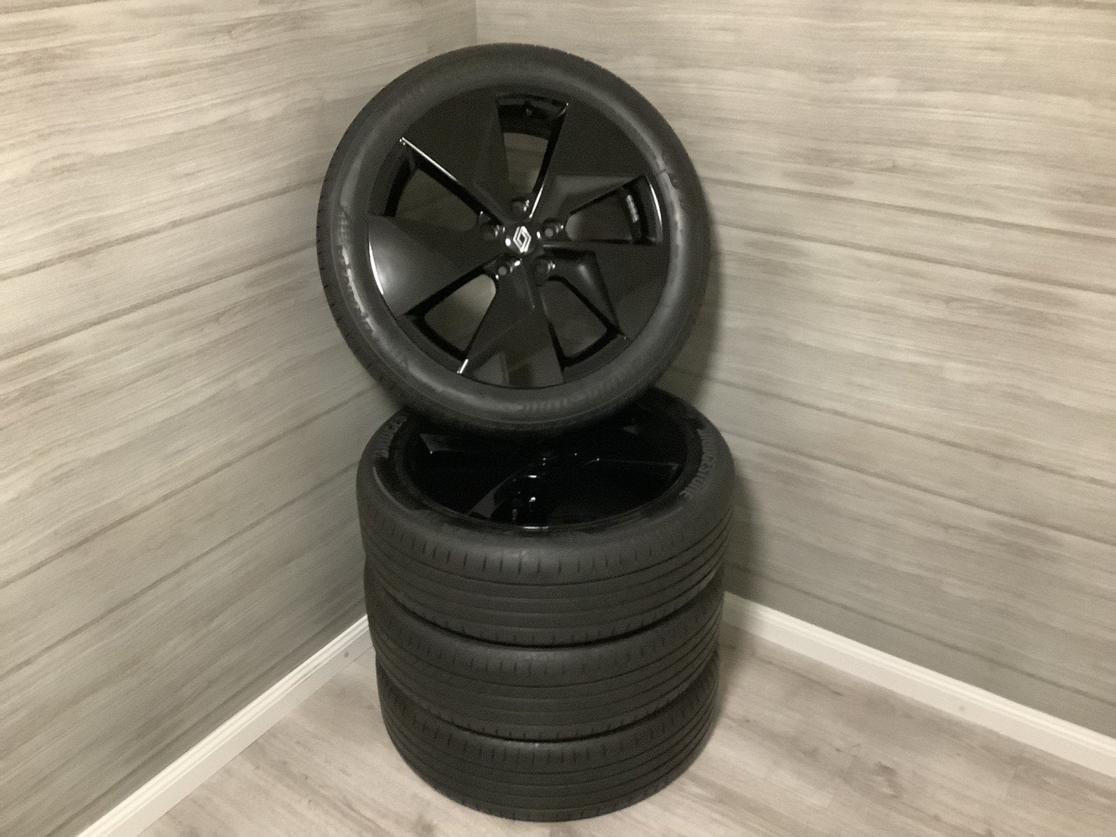 Renault MEGANE E-Tech origineel velgen zomerbanden 19 inch, 19 inch, Banden en Velgen, Nieuw, Ophalen of Verzenden