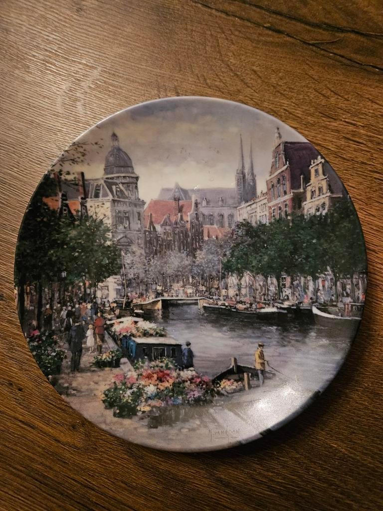 Royal Mosa Sierbord "De Amsterdamse Bloemengracht", Ophalen of Verzenden
