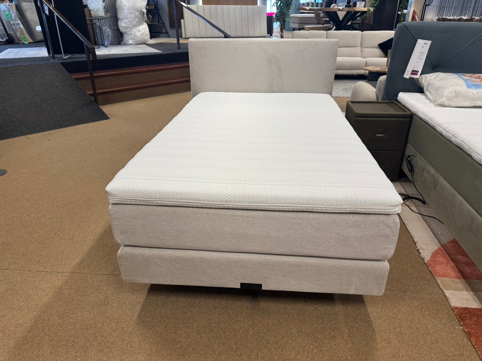 Boxspring Elektrisch 120x200cm Grijs Direct/Leverbaar E-7414, Ophalen, Beige, Mwonenenslapen, Mwonenenslapen@ziggo.nl